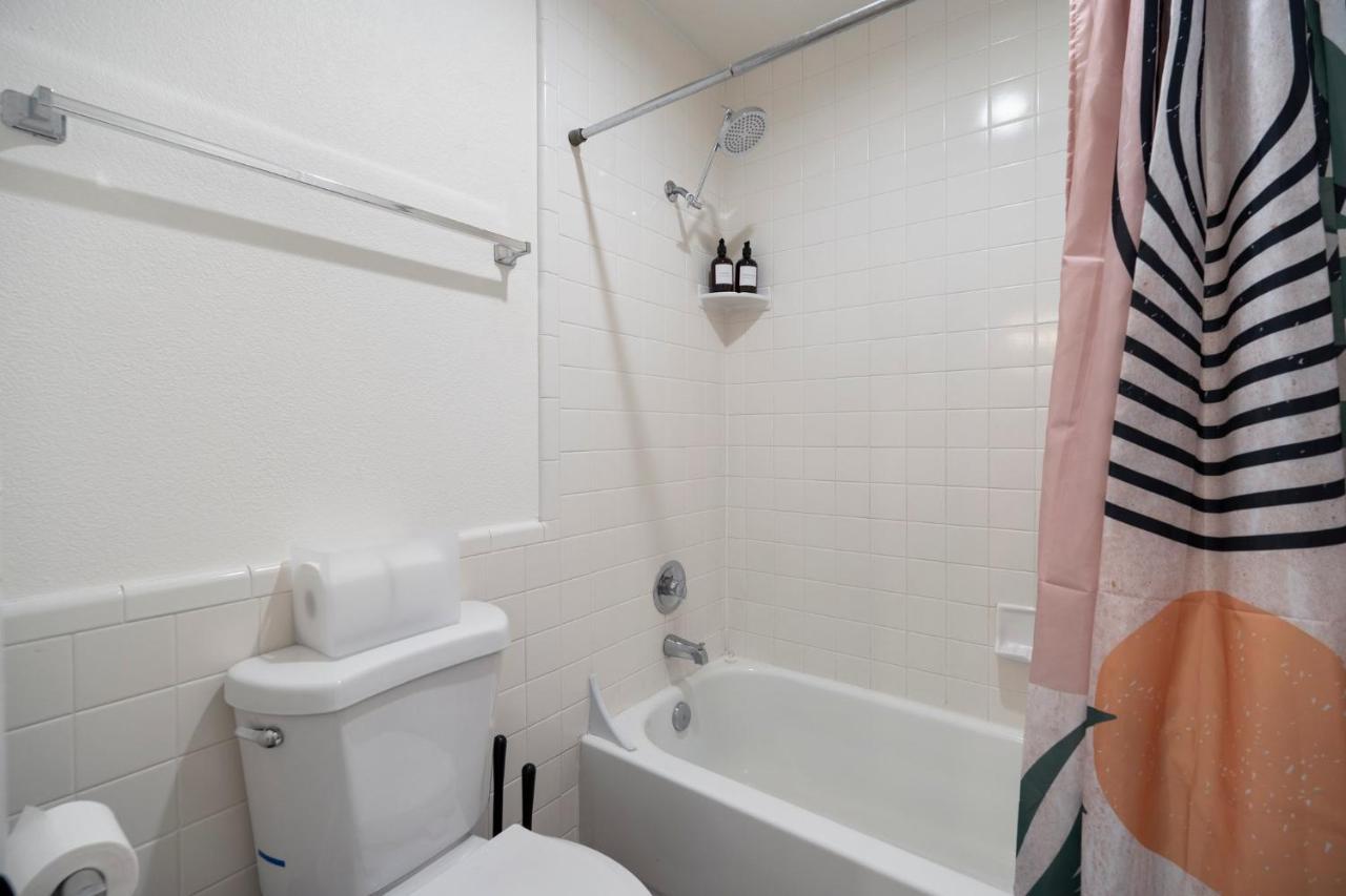 Large Pool With Diving Board, Remodeled 3Bdrm, Near State Farm Stdm And More! Peoria Exterior foto